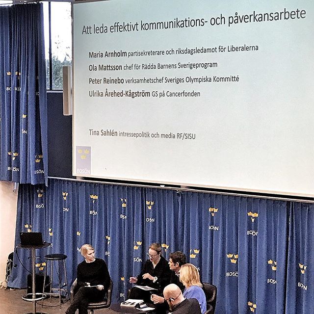 Styra, leda, utveckla! Idrottens ledarskapssymposium i dagarna två. Nu panelsamtal om att leda effektivt kommunikations- och påverkansarbete. #bosön #utbildning #ledarskapsutveckling #tillsammansbyggerviframgång ift.tt/2EfY2Ya