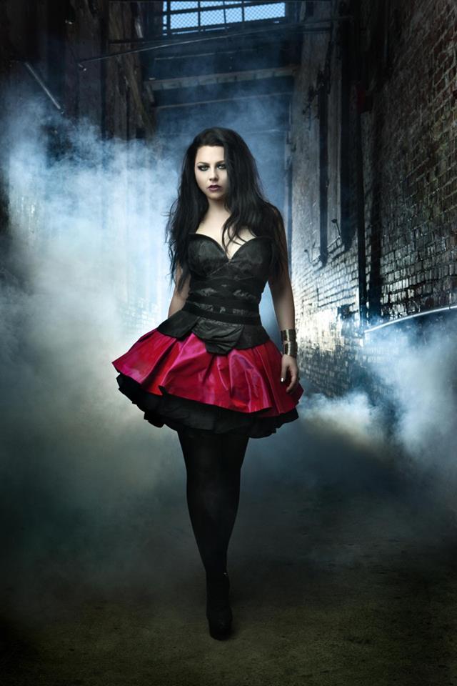 Happy birthday to the one and only Amy Lee!    