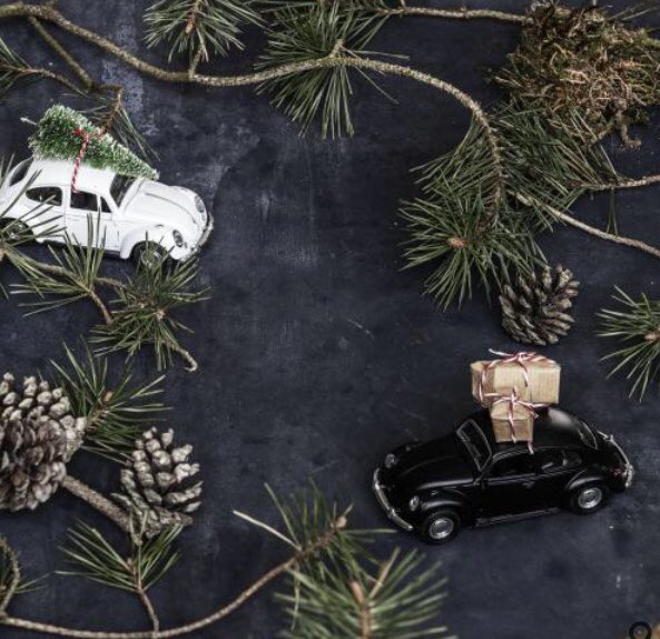 We don’t want to come across too car mad but we #love these #classic #car themed #Christmas #ornaments and tree decorations. The perfect Christmas #accessory we’d say! 🎄🎄🎄#christmas #classiccars #minis #christmascar #carlover #cars #christmastree #treedecorations #baubles #fun