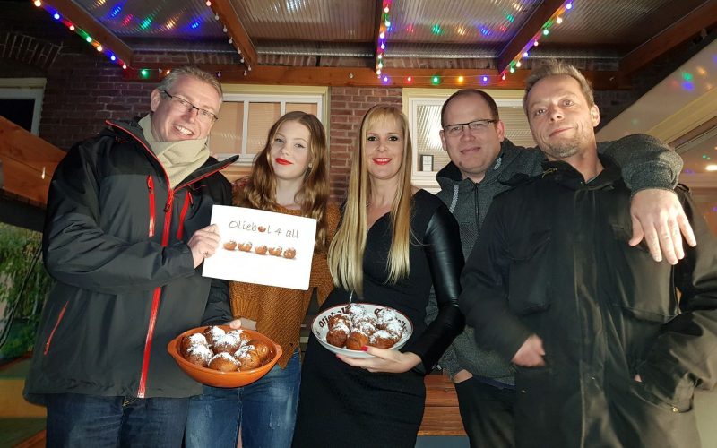 Goed bezig! Ook dit jaar gaat het Hengelose Oliebol4All (bestaande uit o.a. onze Arne en Herman) weer volop oliebollen bakken voor mensen die het financieel zwaar hebben. Wil je ook meehelpen bakken? Kijk dan op de Facebookpagina van Oliebol4All. #goeddoelsteunen #kerstgedachte