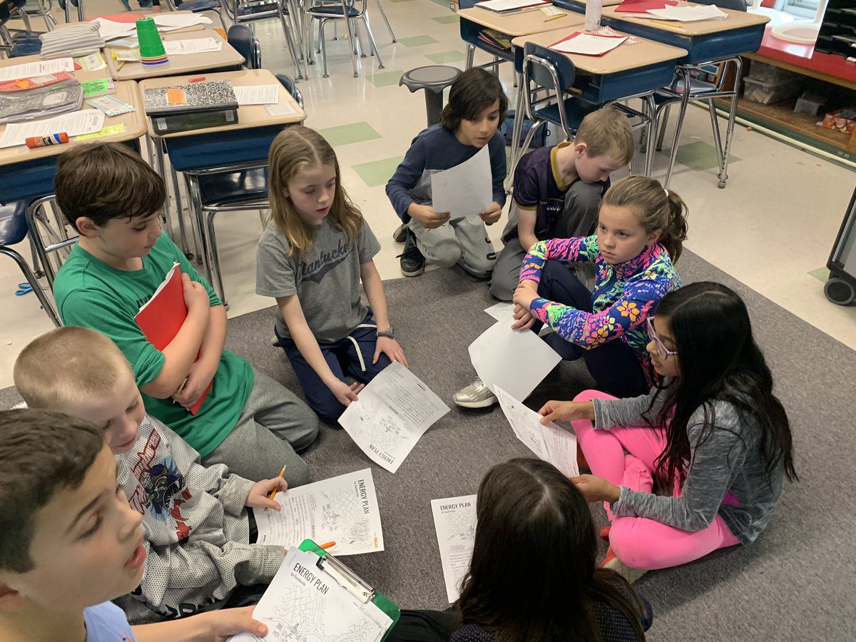 Winning4th's tweet image. Talking about our plans for how best to meet a town’s needs with renewable energy #futureengineers #mysteryscience