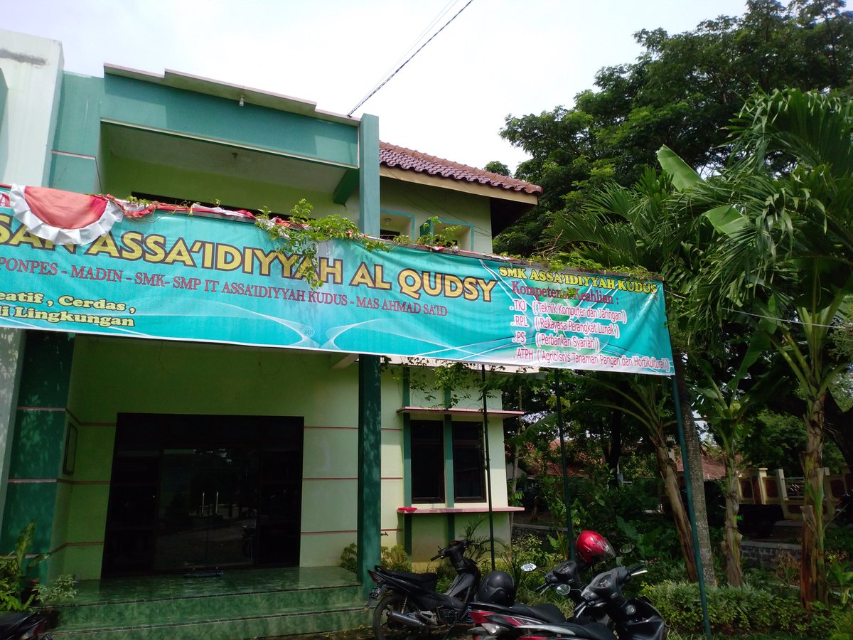 luhkankabkudus's tweet photo. Bismillah.checking lokasi kolam bioflok program @BudidayaKKP 2018 di yayasan assidiqiyah kiriq mejobo,proses urug dasar kolam.moga Jaya n sukses perikanan Kudus aamiin
@bbpbapjpr 
@BRSDM_bp3tegal 
@dkpjateng 
@Pemkab_Kudus 
@DiskominfoKudus 
@puslatluhkp 
@KecamatanMejobo https://t.co/j3idOeWXlK