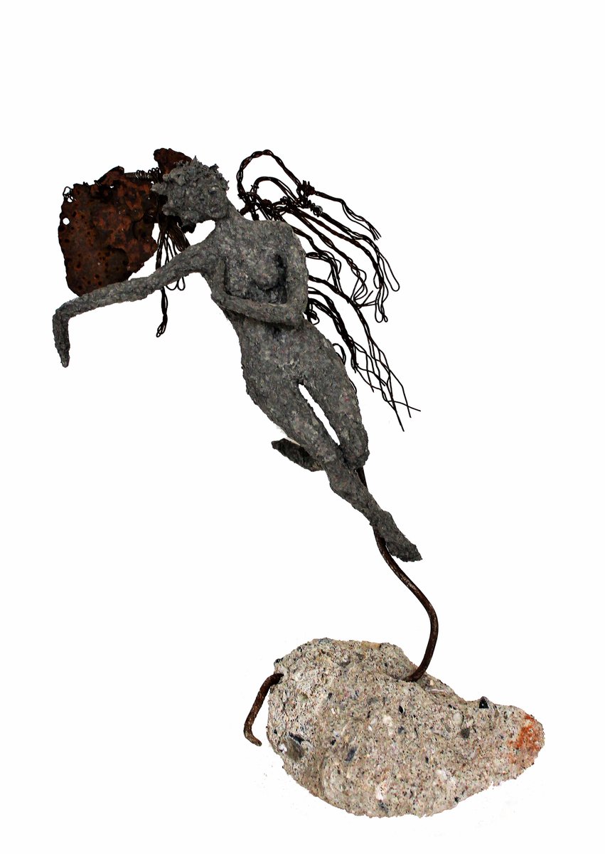 Her melek uçabilir mi? Uçmak istemek yetmez bazen, fırtınalarda paslanmışsa kanatların... #paslımelek #rustyangel #rostigerengel #melek #angel #engel #heykel #sculpture #sculptureart