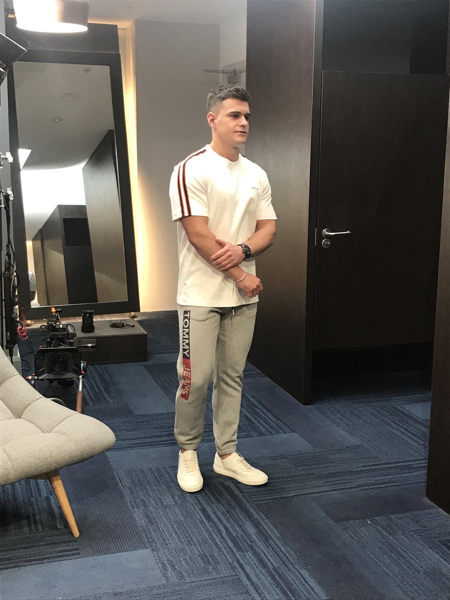 shophummie's tweet photo. Itβs shoot day with our partners @Bestmenswear & @RobLipsett
https://t.co/70UUD1bvxb
#FlexiFi #BestWayToPay #Spreadthecost #NoInterestEver https://t.co/WTRGmgaHxg