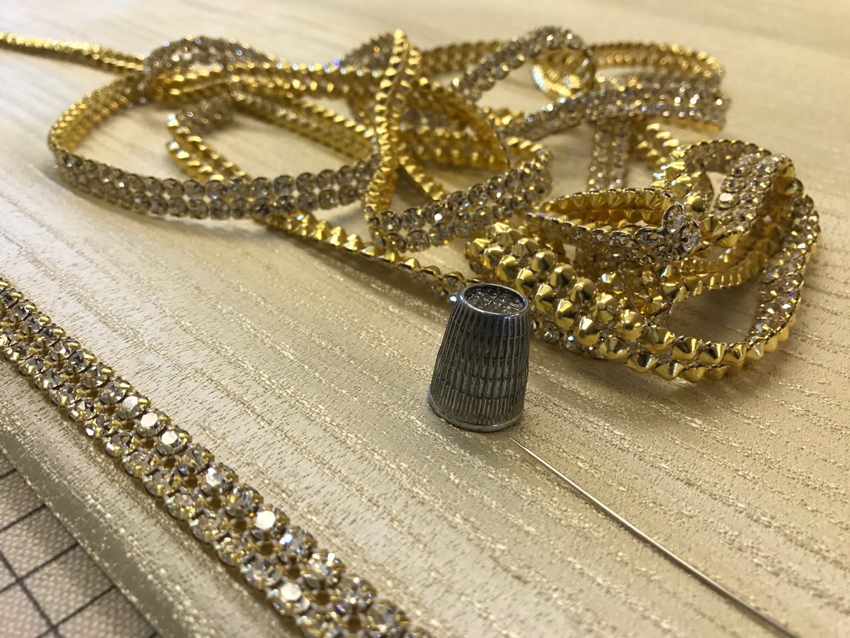 PanacheInterior's tweet photo. Bijou Crystal trim from ⁦@HallisHudson⁩, being stitched to a Roman blind https://t.co/uodqcHcgKB