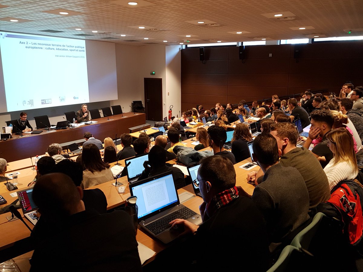 Matinée d échanges inter master de l <a href="/unistra/">-</a> en économie @fseg_strasbourg, sciences politiques, sciences sociales et droit  sur les nouveaux terrains de l action publique européenne en présence de <a href="/Rpasquie/">Romain Pasquier</a> @beta_economics <a href="/UDS_Ermees/">Ermees</a>. Merci à vous chers étudiants !