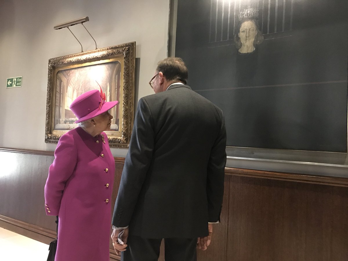 Rebecca English On Twitter The Queen Did However Look Slightly Bemused At An Unusual Portrait Of Her Sister Princess Margaret By Bryan Organ Princess Margaret Was A Former Royal Bencher Here