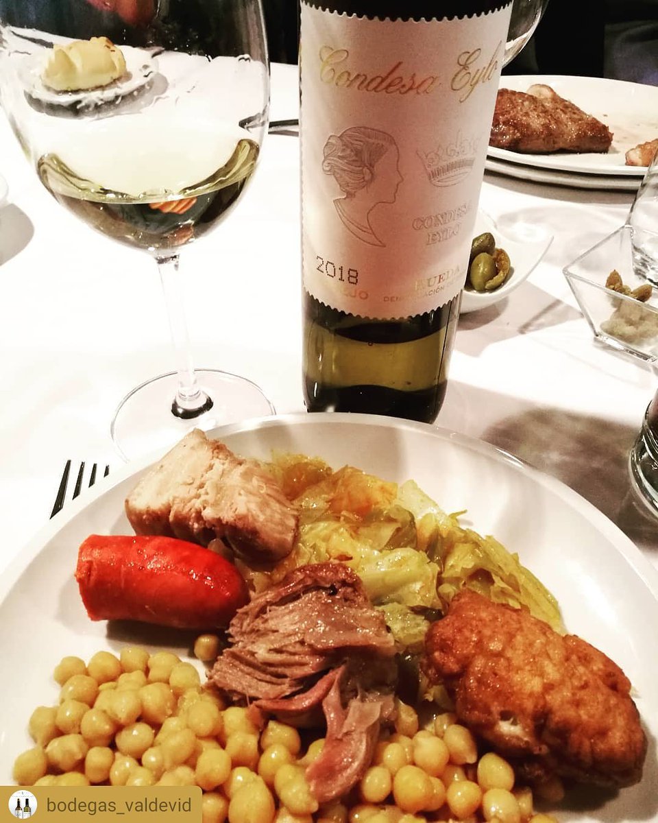 RSCaballoTroya's tweet photo. Los lunes, así, sí. ¡Mirad el rico #cocido que disfrutaron nuestros amigos de @bodegas_valdevid en el restaurante!

📞 983 339 355 🐴🍴 https://t.co/LH7QU6LK2M

#Restaurante #restaurantesantivalladolid #cocinatradicional #restaurantes #gastro #foodies #gastroplanes #foodlovers https://t.co/hYaADgx931