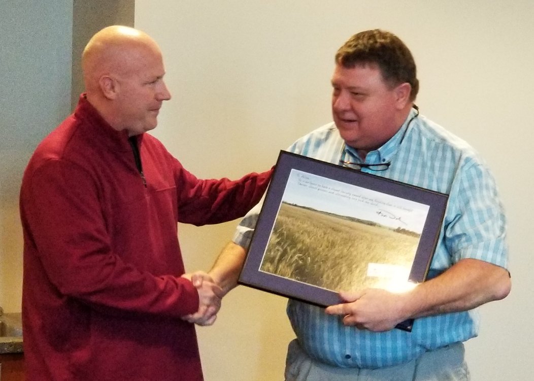 KansasWheat (@kansaswheat) on Twitter photo Kansas Wheat CEO <a href="/jp_gilp/">Justin Gilpin</a> presents K-State wheat breeder Allan Fritz with a framed photo of the variety Bob Dole, signed by @SenatorDole. Kansas Wheat CEO <a href="/jp_gilp/">Justin Gilpin</a> presents K-State wheat breeder Allan Fritz with a framed photo of the variety Bob Dole, signed by @SenatorDole.