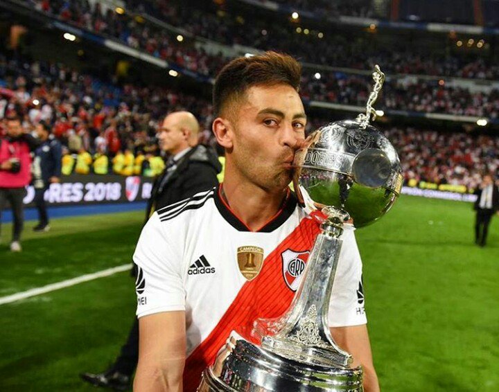 ftboltupasin1's tweet photo. #ElPity
#Campeones
#Libertadores2018
#RiverCampeonLibertadores2018
#rivervsboca
#santiagobernabéu https://t.co/7WKTLYRAmX