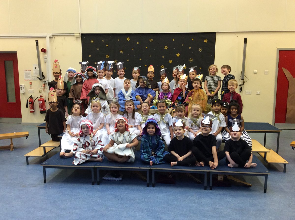 mbk_yr's tweet photo. We are so proud of our reception children for the most fantastic performance of “A Wriggly Nativity” Superb solos to Dancing animals and a whole lot of Wriggling! 🎄🐛🐝🎄#abigwelldone #wrigglynativity #superstars 🤩 https://t.co/hTmmz4rpU8
