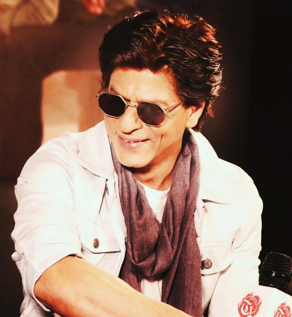 FKforSRK's tweet image. Only 8 Days Left For Zero
We Can't Keep Calm Now @iamsrk 😍🔥
#8DaysToZero