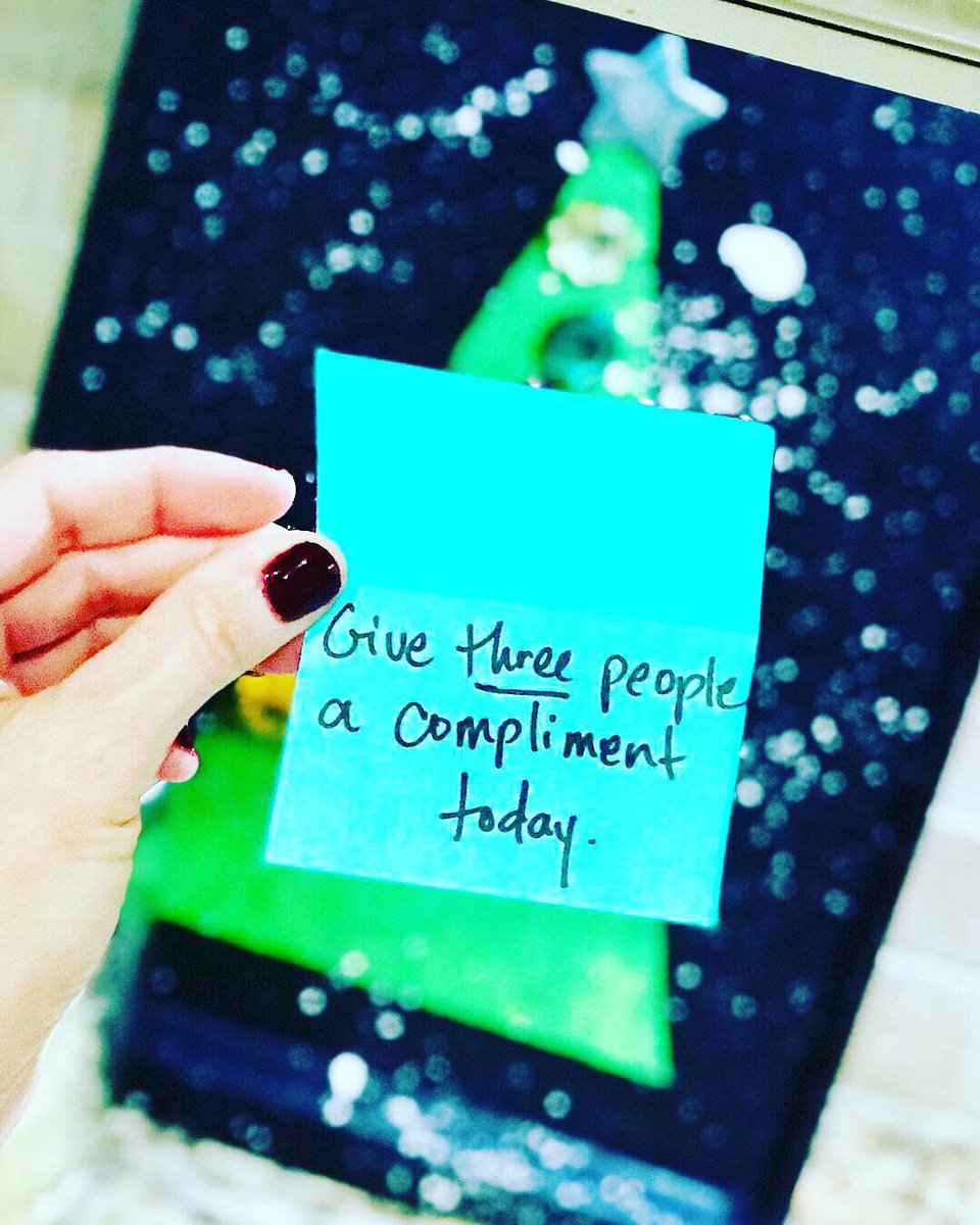 tandrewswriter's tweet photo. Inspired by friends &amp; trying something new... For the #12daysofChristmas we are going to focus on #giving! When my kids put an ornament on our #advent tree, we’ll also choose a #gooddeed to do as a family. Any EASY ideas for kids to #giveback? #Christmas #nonfoodfun https://t.co/raaNkWG0jt