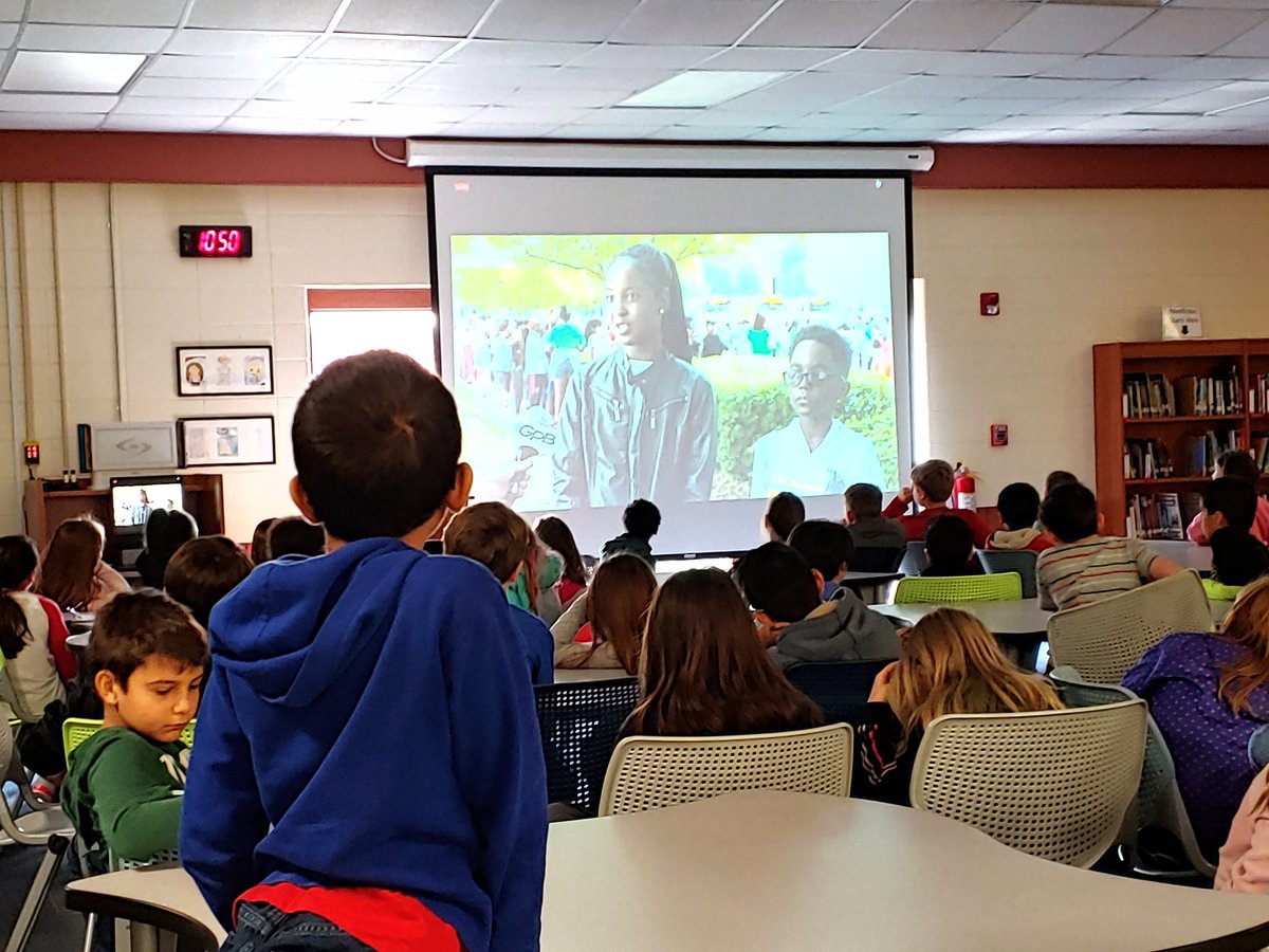 CarverES_RH's tweet photo. @CarverES_RH students went on a Virtual Field Trip. Music to our ears with @DawnHouck2 @ghughes704 @ksrira81 #SymphonyLive #GPBEducation #Music #Pitch #Sound #4thand5thgradecurriculum https://t.co/zDeiuUAFs0