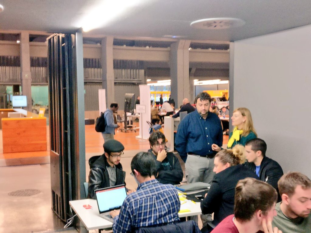 Hoy estamos con @Nuuk_EU @correos <a href="/FUVEX/">FuVeX</a> <a href="/UrbanClouds_ES/">Urban Clouds</a> y Xumat Technology compartiendo sus soluciones y proyectos para mejorar la movilidad en la ciudad en #Barbac0d1ng de <a href="/LaNaveMadrid/">La Nave</a>