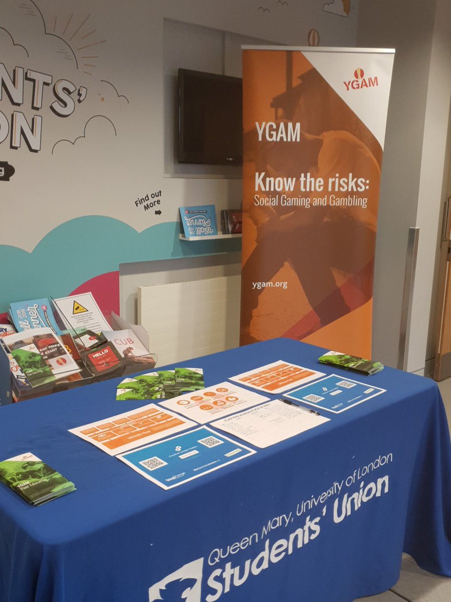 YGAMQMUL's tweet photo. Come visit us the QMUL Student Union Hub where we are spreading the word of responsible gambling and positive screen habits!
#gambling #responsiblegambling #ygam #scrabit #screenhabits #awareness https://t.co/dy67M6um2a