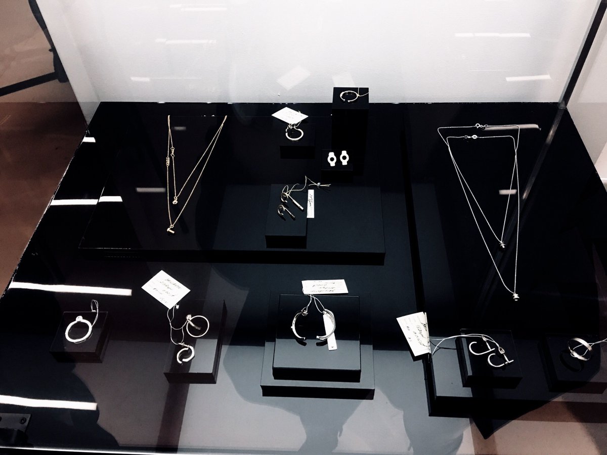 fashionbloc's tweet image. Yesterday we had a chance to celebrate the new @Mellow jewelry collection called ‘MA/IMA’19’. Carefully crafted and made with love, Melita Rus’s main inspiration was to embody the woman, her life stages and divisions. 

#fashionbloc #emergingdesigner #mellowjewelry