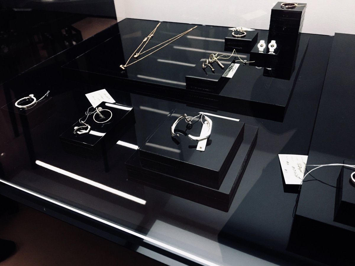 fashionbloc's tweet image. Yesterday we had a chance to celebrate the new @Mellow jewelry collection called ‘MA/IMA’19’. Carefully crafted and made with love, Melita Rus’s main inspiration was to embody the woman, her life stages and divisions. 

#fashionbloc #emergingdesigner #mellowjewelry