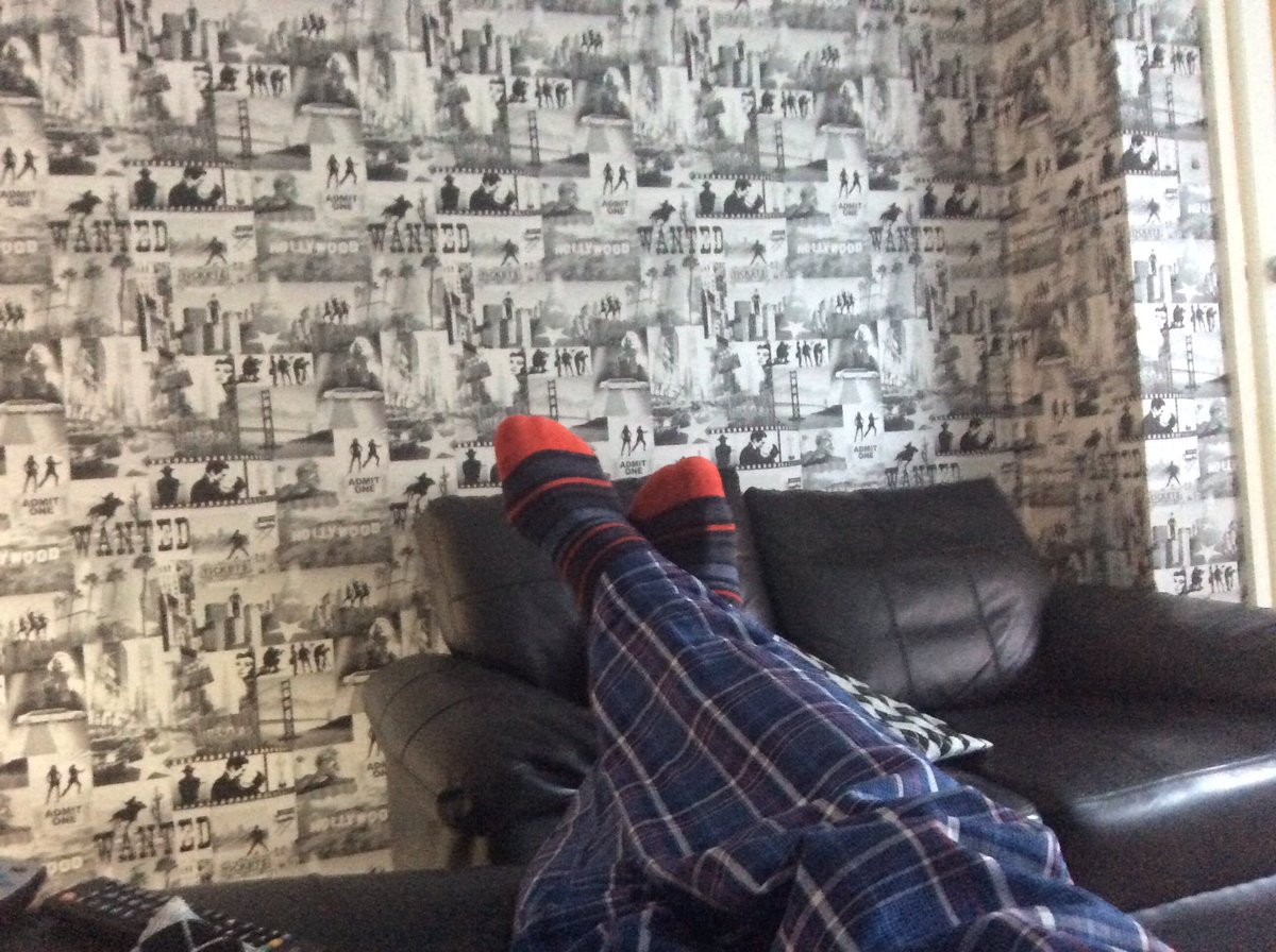 MandalorDarren's tweet image. #ImAlwaysReadyFor bed by not changing out of my pyjamas all day