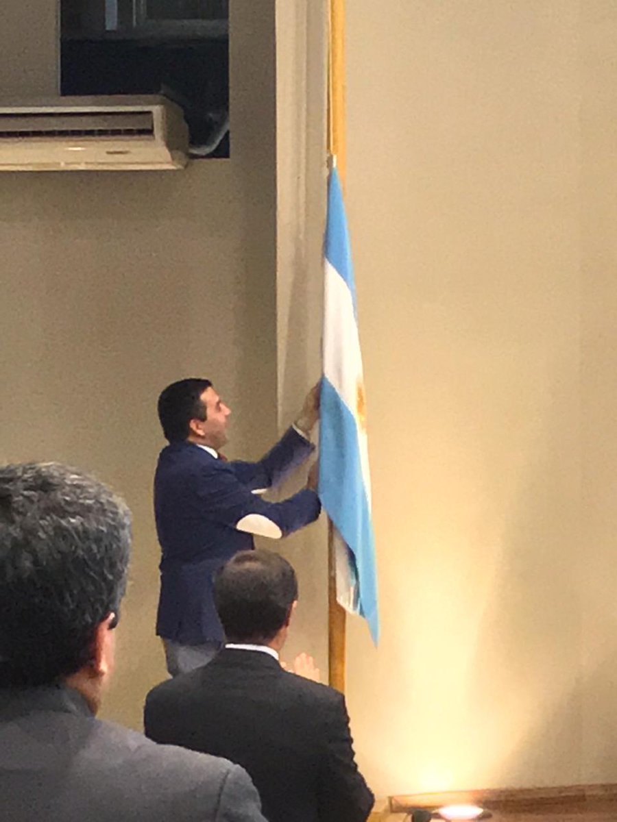 Iniciamos una  nueva Sesión en el <a href="/HCDTUCUMAN/">Honorable Concejo Deliberante</a>