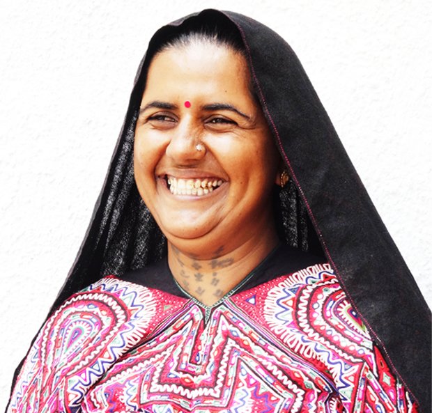 @Pabiben from #Kutch is sustaining the dying art of Rabari embroidery and creating job opportunities for women in her village and making them self-reliant by using the power of technology. We are also showcasing her work at @CraftrootsIndia in #Ahmedabad #WomenofGujarat