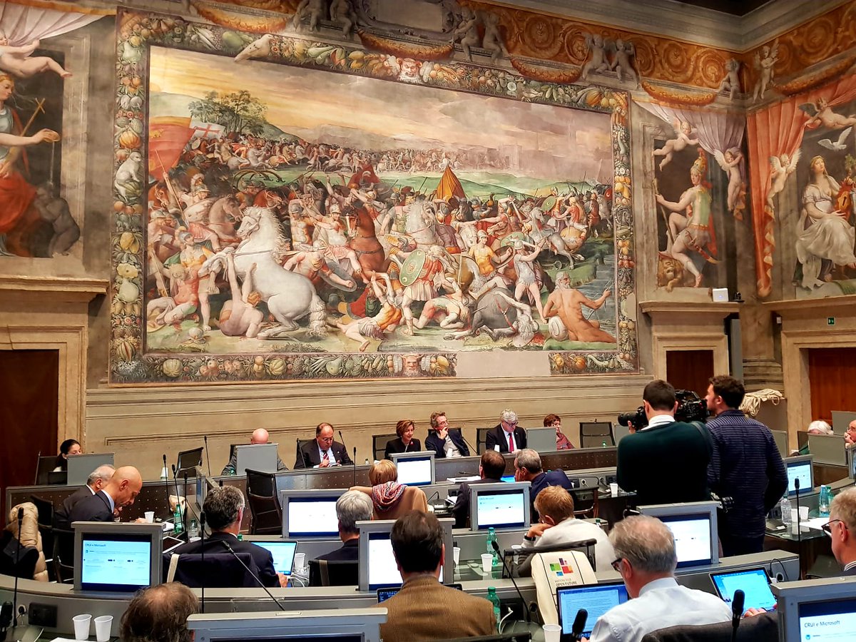 Cresce il progetto #ambizioneitalia con una nuova collaborazione tra CRUI e #Microsoft per offrire competenze digitali avanzate nelle Università italiane, a partire dal Sud Italia.