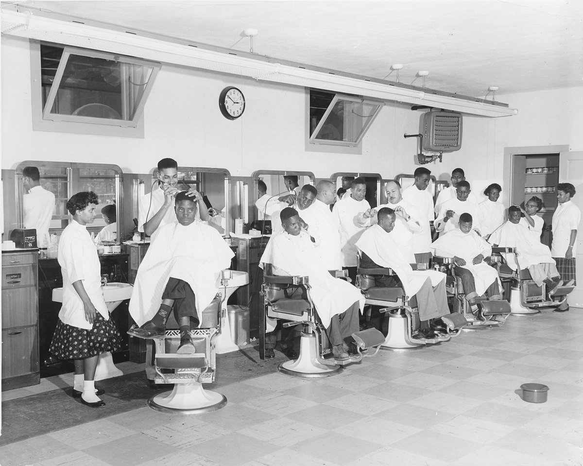 DenmarkTechSC's tweet photo. South Carolina Area Trade School (SCATS) Barbering Class in 1961. Denmark Technical College still trains barbers and cosmetologists today! #tbt #throwback #barber #barbering #HBCU #HBCUhistory #college #denmarktechnicalcollege #denmarktech https://t.co/72McbFkgUG
