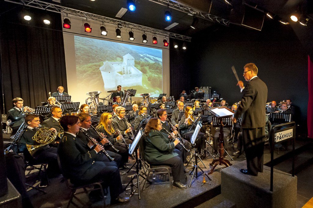 Harmonie St. Radboud uit Silvolde sluit jaar af met ‘Kerstspektakel’ silvoldeonline.nl/harmonie-st-ra…
