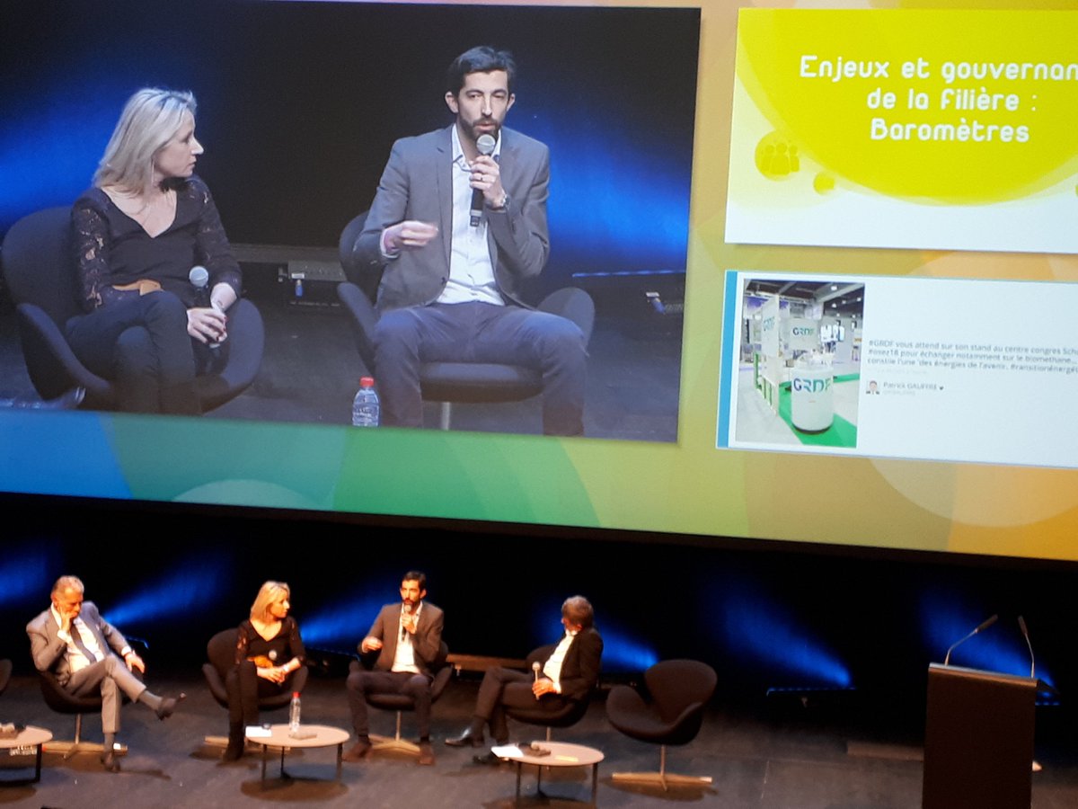 audrey_wendling's tweet photo. "Une communication efficace ne peut pas se faire dans le respect du client ! Osez la transparence dans l'utilisation des données personnelles et donc dans vos stratégies marketing et communication" @fairandsmart #OSEZ18 https://t.co/DC2F65prWj