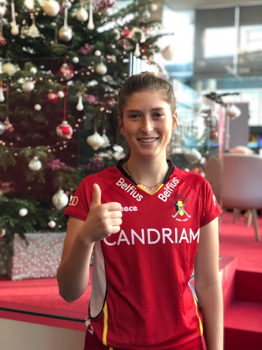 Thumbs up 👍🏻 voor onze @BELRedLions! Terwijl <a href="/AmauryK25/">Amaury Keusters</a>, <a href="/jillboon27/">Jill Boon</a> en Mathilde onze trappen opliepen voor #StairsForLife, wonnen onze leeuwen in India tegen Duitsland! Ganz toll 🎉