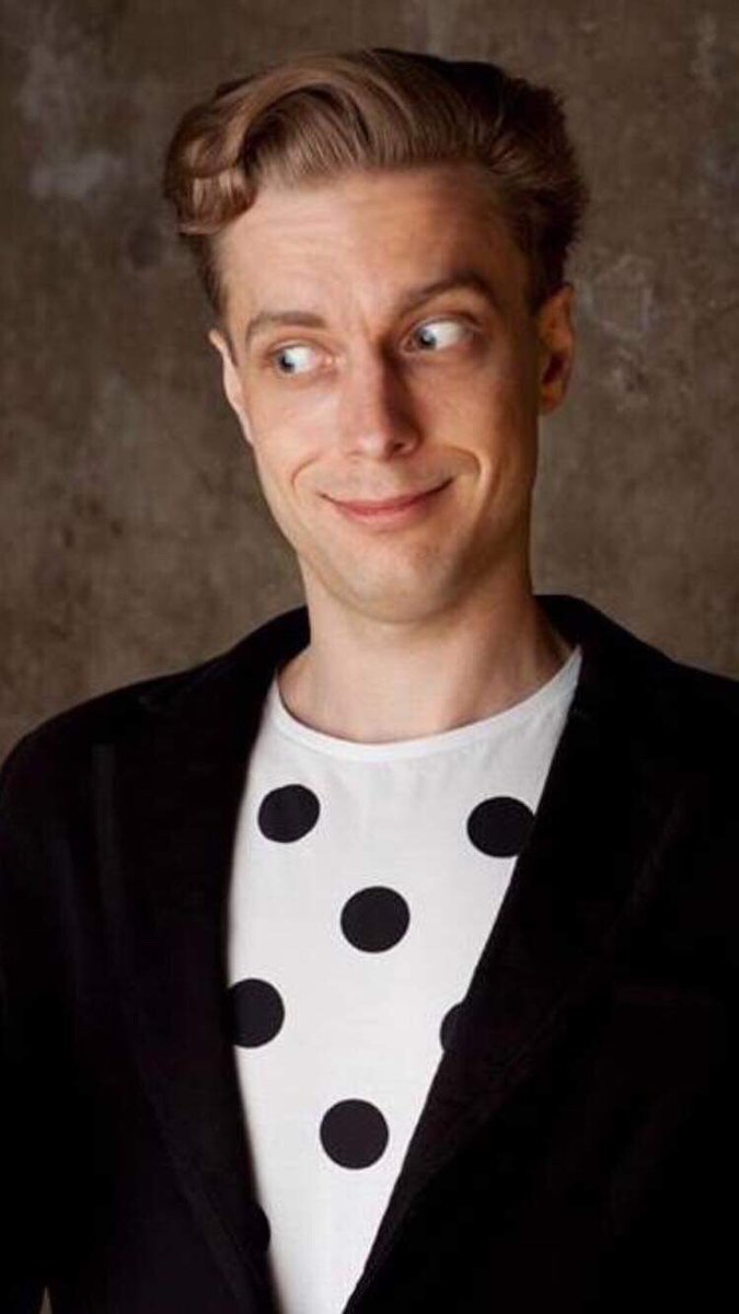 LavaElastic's tweet image. Tomorrow night there’s also the fab @JohnnyWardlow @BexTurnerComedy &amp;amp; #sophiemckay on the #lavaelastic bill 8pm start @SweetVenuesBtn @werksgroup Tickets are available on the door, £6! As nights go it’s always tons of lovely fun!! #xmasxtravaganza #brighton #comedynights