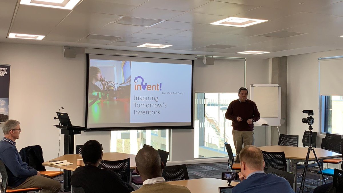 eagle_labs's tweet photo. Providing learning camps for technology with @techcampuk. #EagleLabFlight https://t.co/8JZu5NPpJr