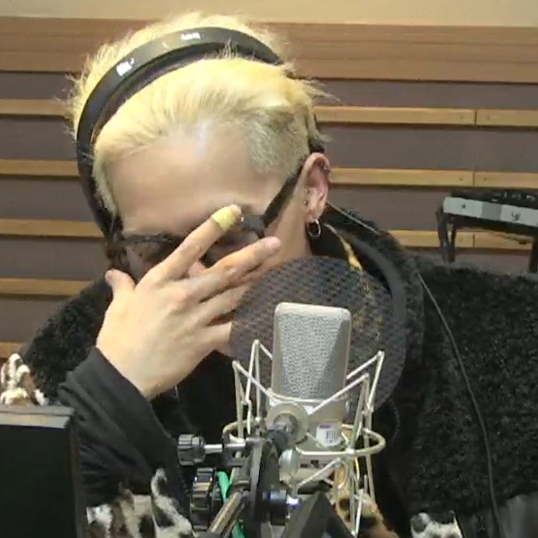 저화질의 송민호 tweet media