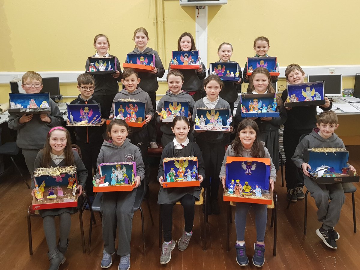 The children of 3rd and 4th class used their December art classes to create these amazing Christmas Dioramas. Well done to the pupils and their teacher Mrs Ruddle.