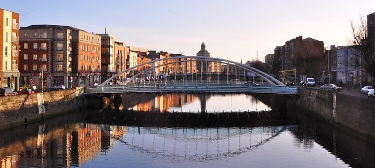 Coming home for Christmas! Join Dediserve at home in Dublin with a 20% lifetime discount on Cloud Resources and Fast VPS purchased this December - hubs.ly/H0fVf1j0 #iaas #cloud #ireland #dublin