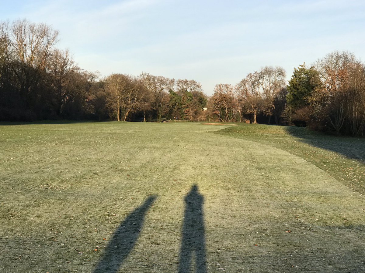 ShortlandsGC's tweet photo. The course is in great shape despite the cold and wet 
It’s a beautiful winters day and time for golf https://t.co/xSyYZ6U2Kl