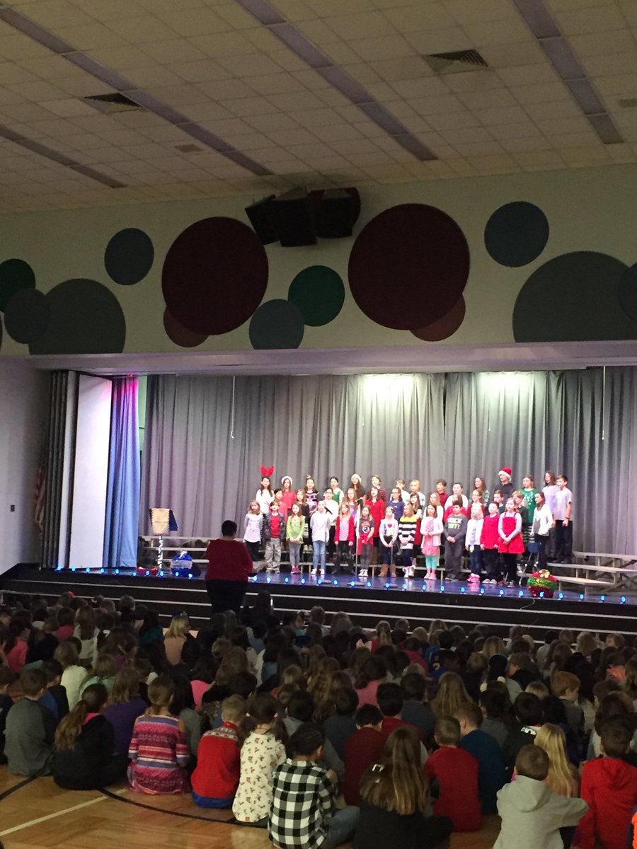 MrsMorrisrm17's tweet photo. CE Holiday Choir Concert! A festive tradition!! ⁦@myccs⁩  ⁦@CE_Tigers⁩ ⁦@CarmelElemPTO⁩ https://t.co/RoCBhHMEWl