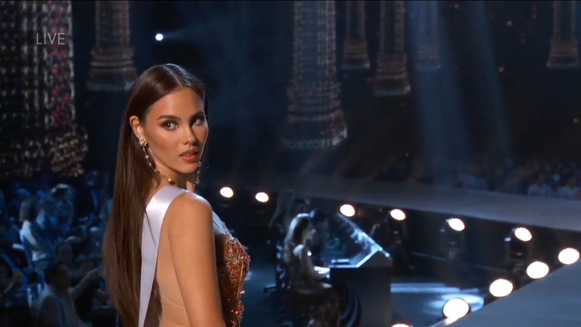 maxineatrinidad's tweet photo. THIS GIRL BURN THE STAGE 🔥

TAKE NOTE: PRELIMINARY PALANG YAN!

#MissPhilippinesBringBackTheCrown 🇵🇭
#MissUniversePhilippines 🇵🇭
#MissUniversePhilippines2018 🇵🇭
#CatrionaGray https://t.co/5n0LhMewGx