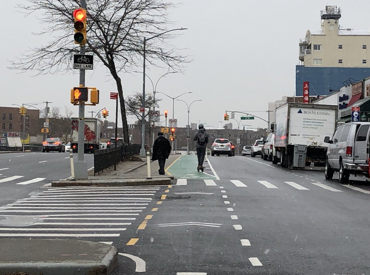 LAShepard221's tweet photo. #Scooter sighting on #FixQueensBlvd this morning!!! 

The #mobilityrevolution is serious and awesome, but I still can’t write #ScootQNS without cracking up! 🛴 https://t.co/DmeT4rnN09