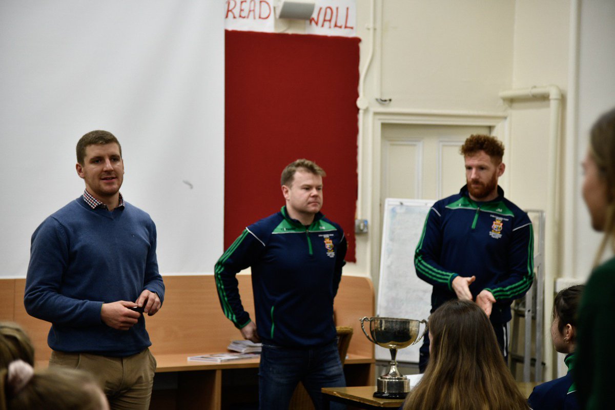 mercynewross's tweet photo. Thanks to Eoin Murphy @eoinscruff for presenting Leinster winners and All-Ireland runners up medals to our Junior Camogie team today. Plenty of advice and inspiration. Well done to the team and mentors. https://t.co/Py3p4y7LYz