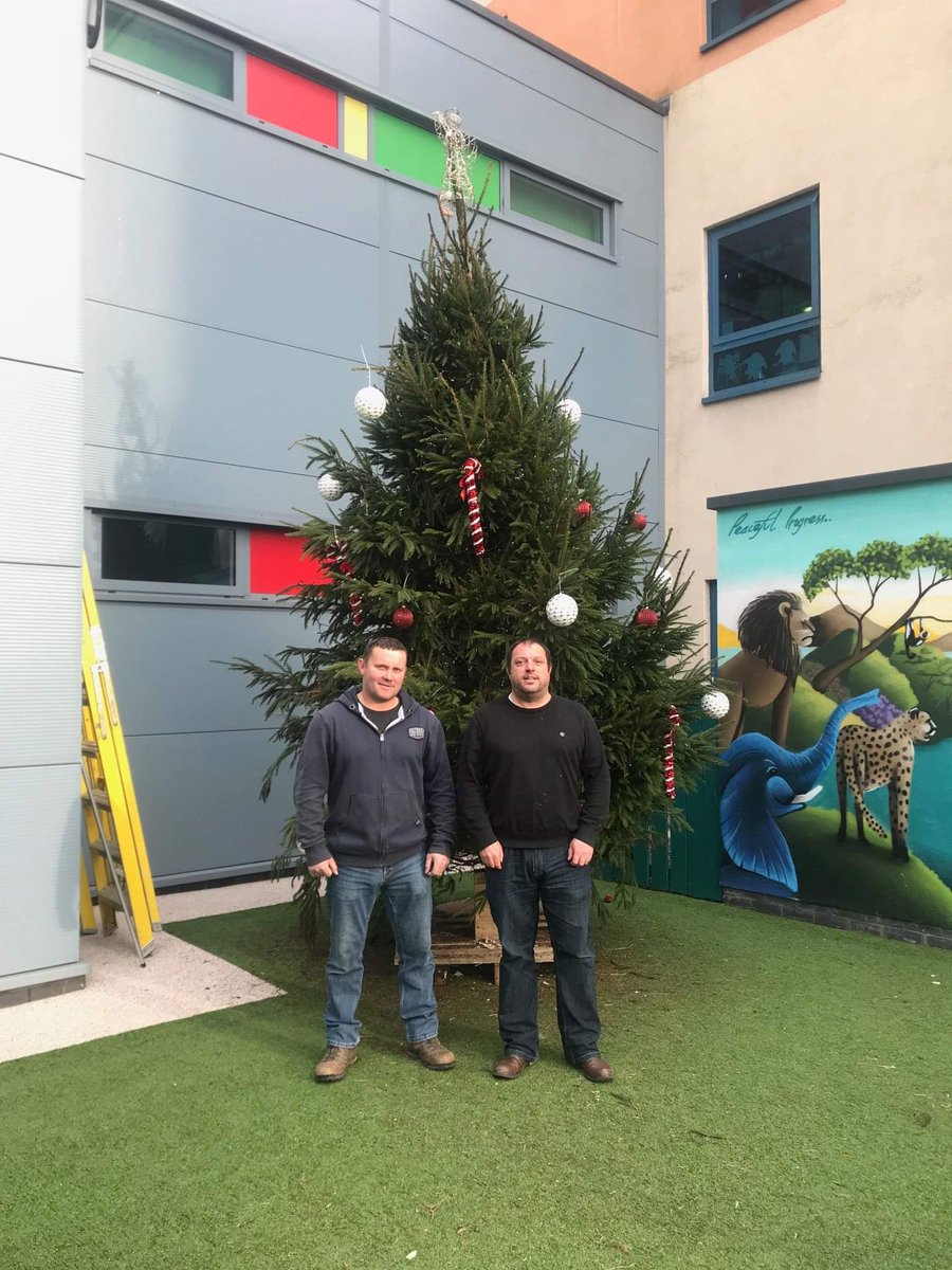 Alongside Tom Champ, it's been a pleasure to have again donated the Christmas Tree for Noah’s Ark Children’s Hospital. The staff love the tree as I’m sure will the children and parents. #TomsTrees #CardiffHolidayHomes🎄🎅🎄