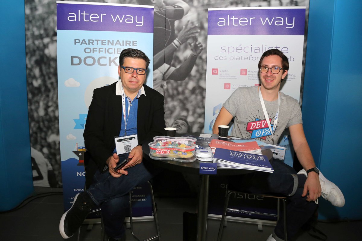 sebfox's tweet image. Photos souvenir du stand @alterway sur le #devopsdday #marslibday il y a 30 jours :). Pour rappel toutes les videos des conférences sont disponibles notamment sur : 2018.libday.fr/media2018/