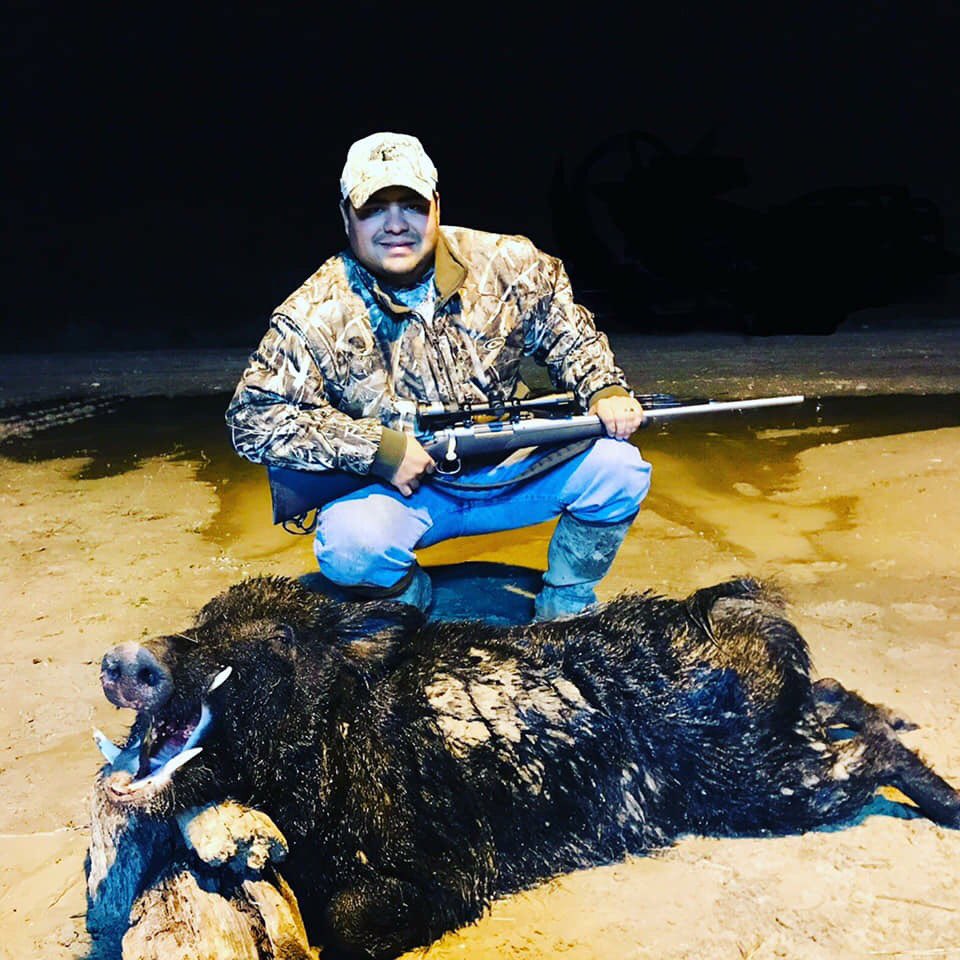 texashoghunters's tweet photo. Sam got this big nasty #trophyboar last night #thha https://t.co/SXooY5Oxuq