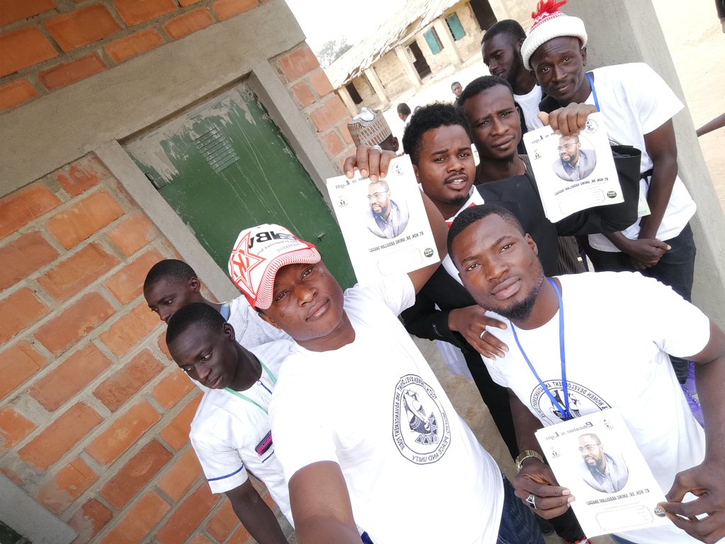 suleima75511880's tweet photo. My name is Sulieman abubakar i stand for  our government which will bring peace and harmony for the nation # https://t.co/FIGy9Ijc0b