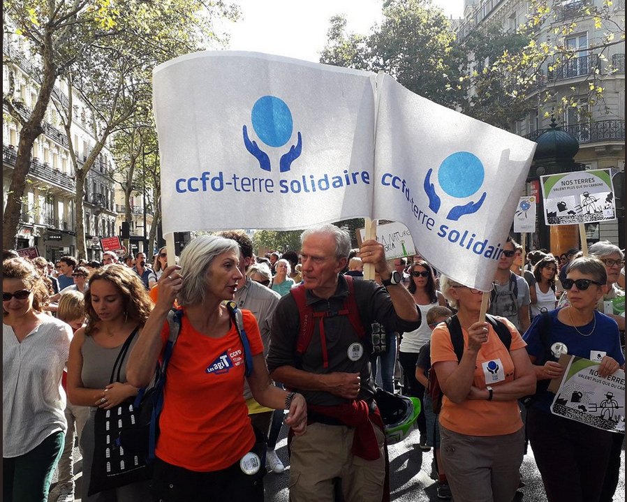 ccfd_tsolidaire's tweet image. Envie de vous engager à nos côtés pour une Terre plus solidaire ? 🌍

Rejoignez-nous ! 🙂

➡️ bit.ly/DevenirBénévol…