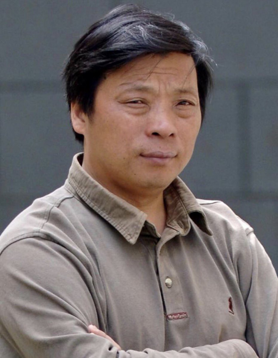 Lu Guang ha ganado tres veces el World Press Photo por su mirada hacia lo que China no ha dejado ver durante décadas. Lleva 40 días desaparecido, detenido después de viajar a Xinjiang. Hoy lo hemos contado en @telediario_tve otro "guardián" posible para una portada de Times