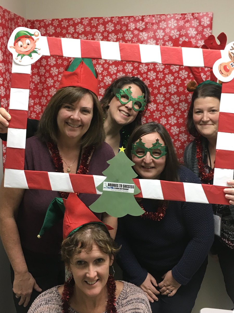 GELABTS's tweet photo. Great community partner turnout for the 1st Annual Jingle Mingle @GELABTS yesterday! @Gelaadulted @GELAgranderie https://t.co/gwiLC0dafz