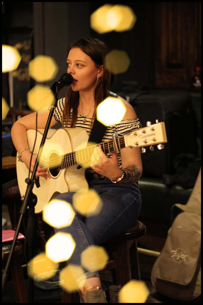 paulnewbold10's tweet photo. It was an honour to photograph Blind Faith recently at The Copper Pot. This shot taken from the final song of the night featuring Faith's awesome guitar playing. https://t.co/dJbxqptJa7