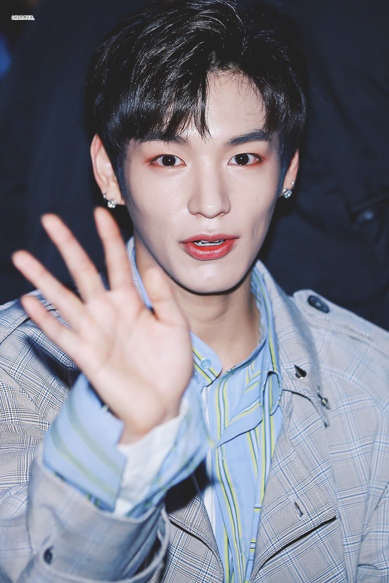 생일 축하해 🎂💛
#HappyChanDay
#Chan #허찬
#우리의자랑_찬싱머신_생일축하해
<a href="/NewWorld_VICTON/">VICTON 빅톤</a>