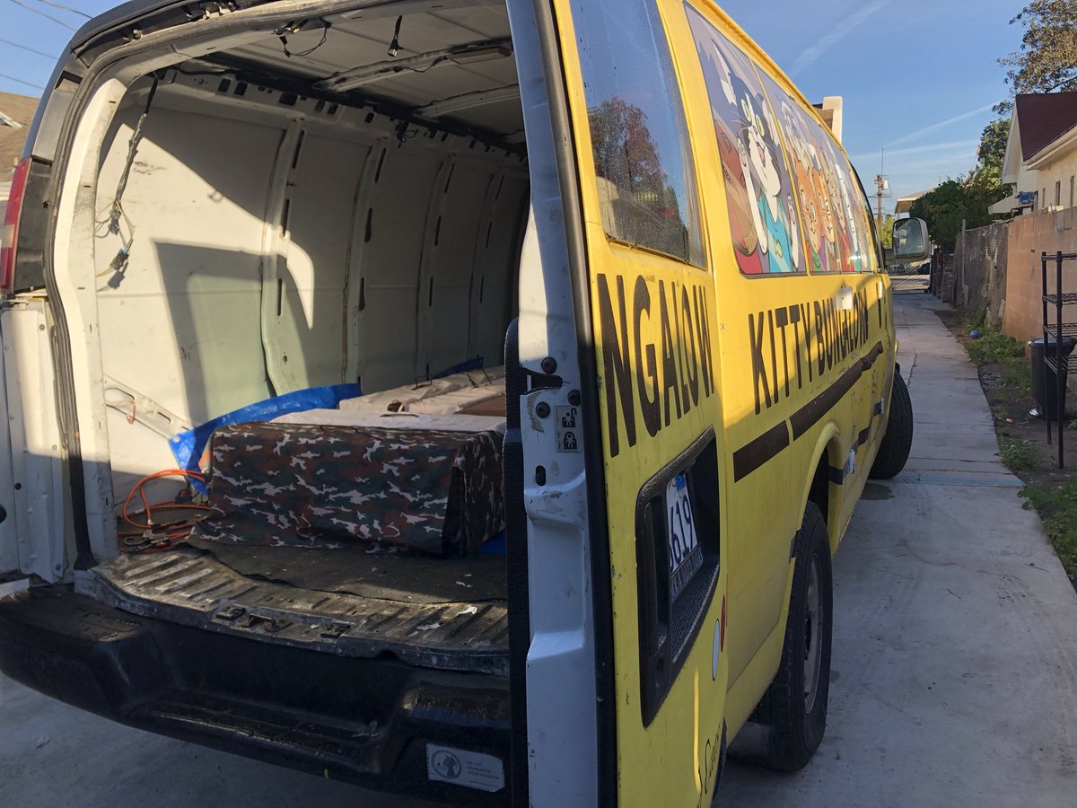 kittybungalow's tweet photo. Have you seen this school bus? As the 2018 #TrappingSeason gears down, the 2019 #TNR and #WorkingCat programs are #FullSpeedAhead! Over 1,000 #feralcats were #spayedorneutered and returned to caretakers or employed as Working Cats in 2018! #TNRsaveslives #FixCats #HumaneSolutions https://t.co/gxr4vwZ5dy